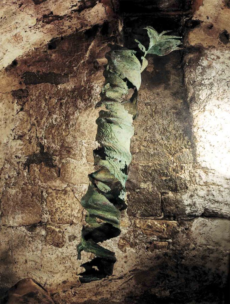 Robert Sobocinski, Grand spiral, 1990, bronze, 200x60x50