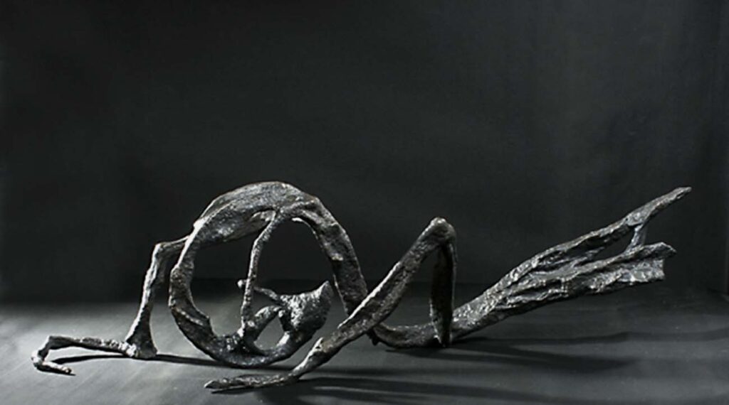 Robert Sobocinski, Le menteur, 2004, bronze, 170 x 60 x 50 cm