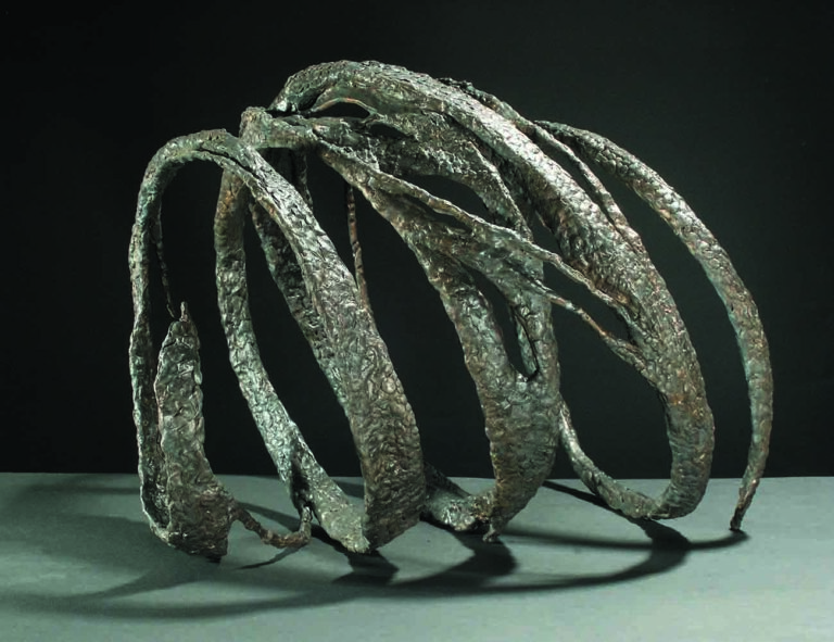 Robert Sobocinski, Circle of the light, 2004, bronze, 45x45x70