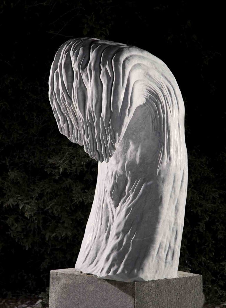 Robert Sobocinski, Ocean, 2020, marble,, 130 x 60 x70 cm